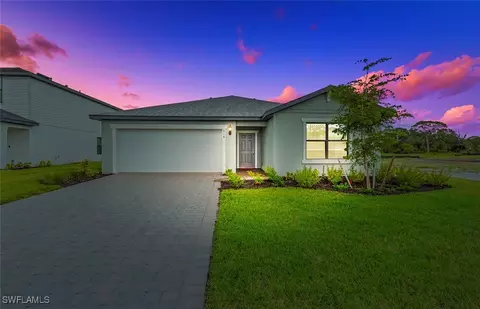 616 Lakeside Oasis Ave, Lehigh Acres, FL 33936