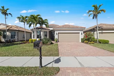 20352 Cypress Shadows Blvd, Estero, FL 33928 photo 2