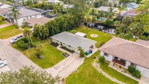 27261 J C Ln, Bonita Springs, FL 34135