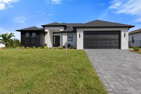 14081 Carlos St, Fort Myers, FL 33905