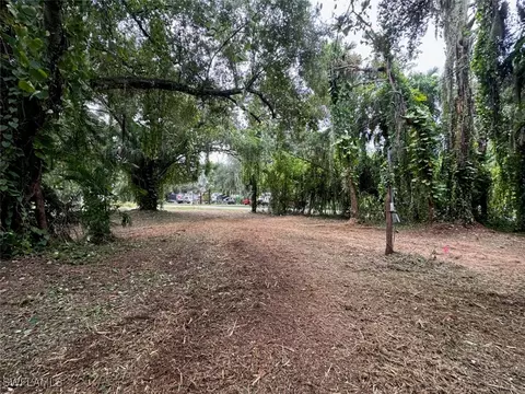 4910 N Miraham Dr, Immokalee, FL 34142
