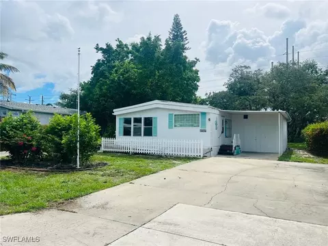 27387 Duvernay Dr, Bonita Springs, FL 34135