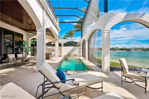 11717 Via Savona Ct, Miromar Lakes, FL 33913