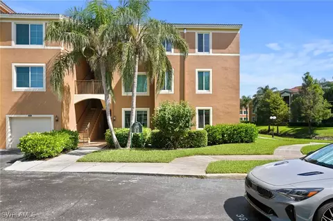 1220 Reserve Way #107, Naples, FL 34105