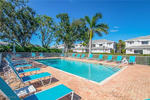 8471 Southbridge Dr #2, Fort Myers, FL 33967