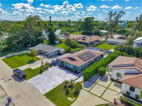 4411-4413 Little Hickory Rd, Bonita Springs, FL 34134