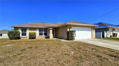 1505 NE 35th St, Cape Coral, FL 33909