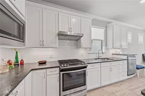 10641 Otter Key Ln, Estero, FL 33928 photo 4