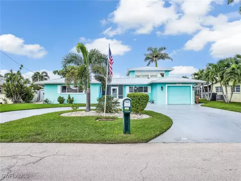 5622 Deauville Ct, Cape Coral, FL 33904