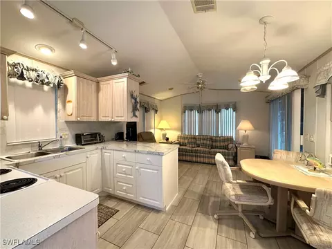 4540 Split Log Ln E, Estero, FL 33928 photo 5
