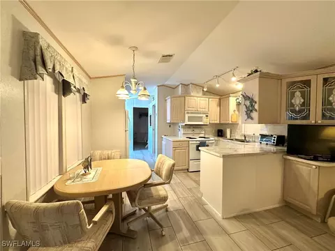 4540 Split Log Ln E, Estero, FL 33928 photo 8