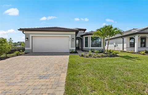 2079 Freemont Way, Naples, FL 34120