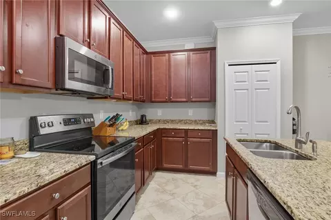 10121 Tin Maple Dr #111, Estero, FL 33928 photo 7