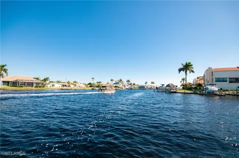 199 SE 40th Ter #2, Cape Coral, FL 33904