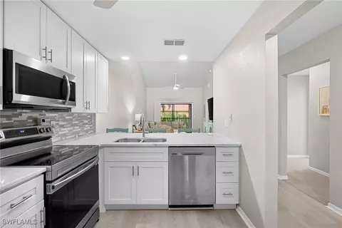 9871 Citadel Ln #202, Bonita Springs, FL 34135