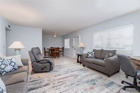 4605 Bayshore Dr #G1, Naples, FL 34112