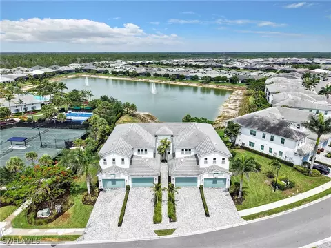 8860 Saint Lucia Dr #201, Naples, FL 34114