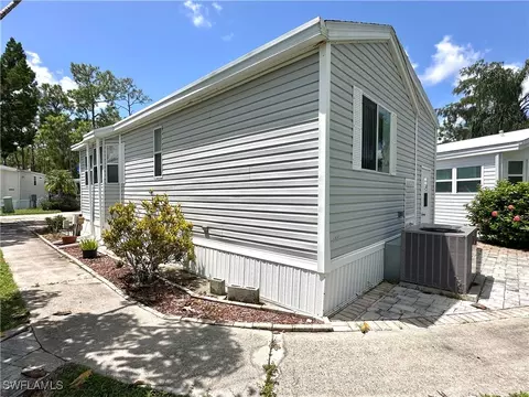 10936 Limpkin Cir, Estero, FL 33928 photo 28