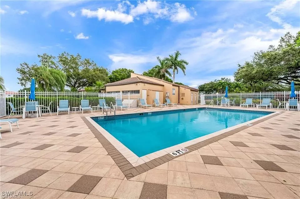 Exterior - 885 New Waterford Dr #U101, Naples, FL 34104 photo 5 of 6
