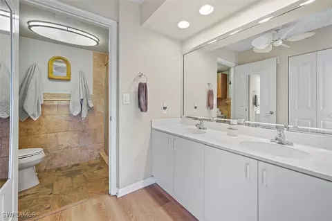 Bath - 885 New Waterford Dr #U101, Naples, FL 34104 photo 1 of 2