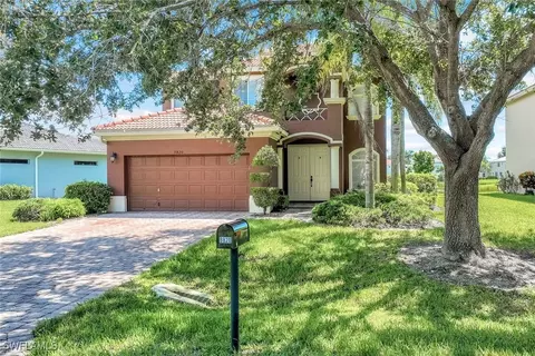9820 Springlake Cir, Estero, FL 33928 photo 2