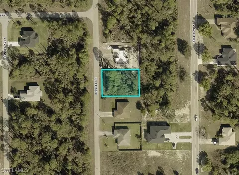 221 Beckley Dr, Lehigh Acres, FL 33974