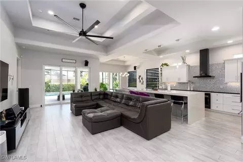 198 2nd St, Bonita Springs, FL 34134