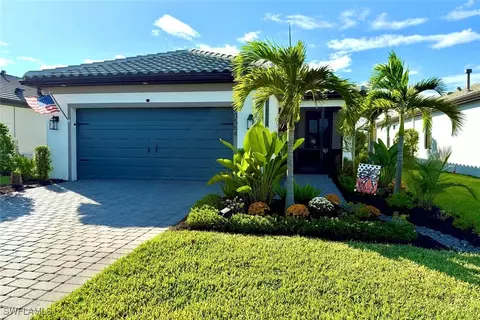 20564 Pebble Glen Dr, Estero, FL 33928