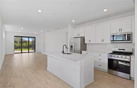 1915 Sierra Ct, Naples, FL 34120 photo 3