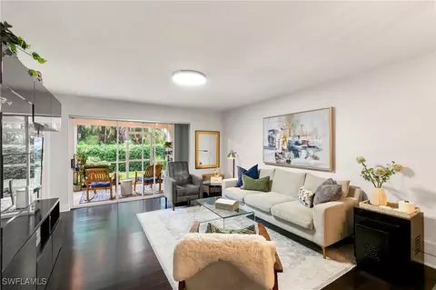 7743 Jewel Ln #105, Naples, FL 34109