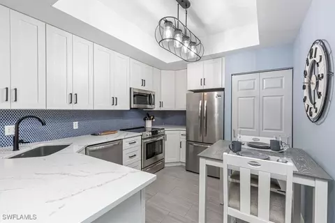 809 Augusta Blvd #3, Naples, FL 34113