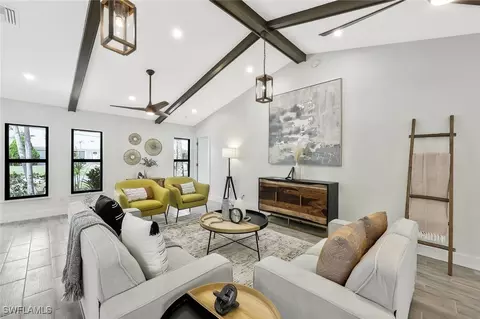 6204 Island Park Ct, Fort Myers, FL 33908