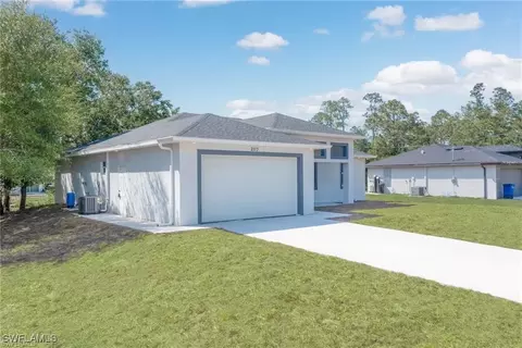 2113 Robert Ave, Alva, FL 33920 photo 9