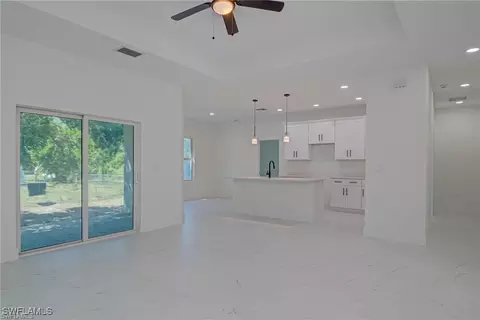 2113 Robert Ave, Alva, FL 33920 photo 4