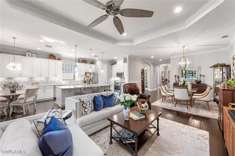 9404 Montelanico Loop, Naples, FL 34119 photo 10
