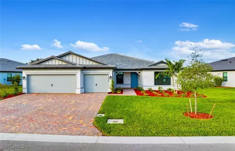 17025 Bishop Blvd, Alva, FL 33920