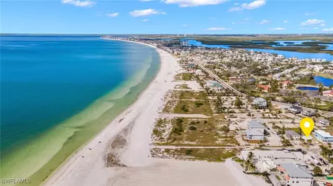61 Flamingo St, Fort Myers Beach, FL 33931