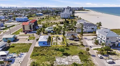 61 Flamingo St, Fort Myers Beach, FL 33931