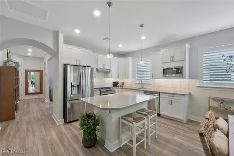 10787 Manatee Key Ln, Estero, FL 33928