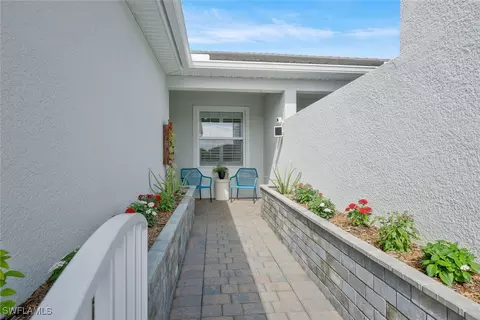 10787 Manatee Key Ln, Estero, FL 33928 photo 4