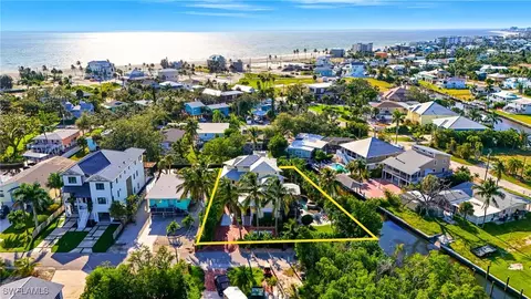 290 Dundee Rd, Fort Myers Beach, FL 33931