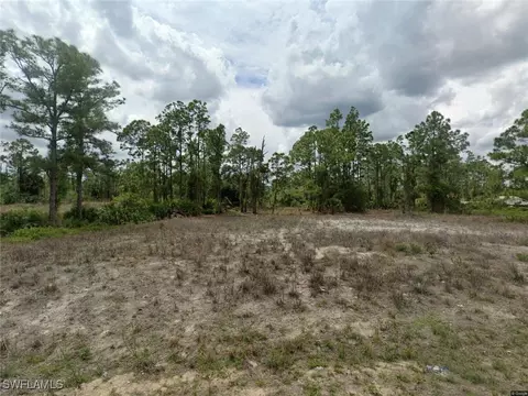 401 Fitch Ave, Lehigh Acres, FL 33972