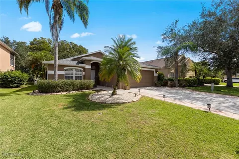 11272 Cypress Tree Cir, Fort Myers, FL 33913