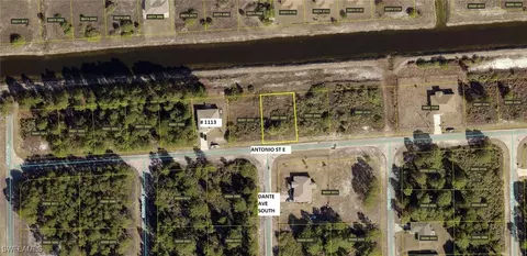 1117 Antonio St E, Lehigh Acres, FL 33974