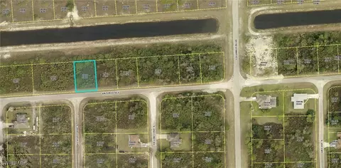 1139 Antonio St E, Lehigh Acres, FL 33974