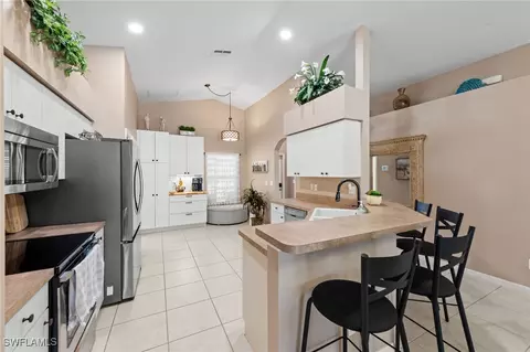 21592 Berwhich Run, Estero, FL 33928 photo 7