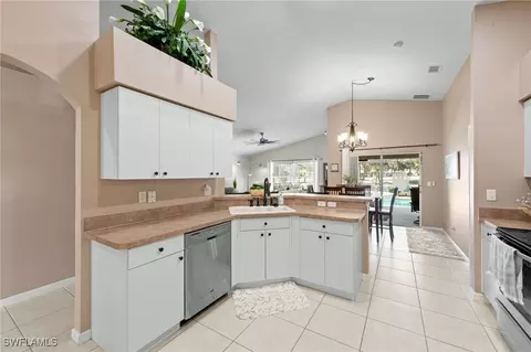 21592 Berwhich Run, Estero, FL 33928 photo 9