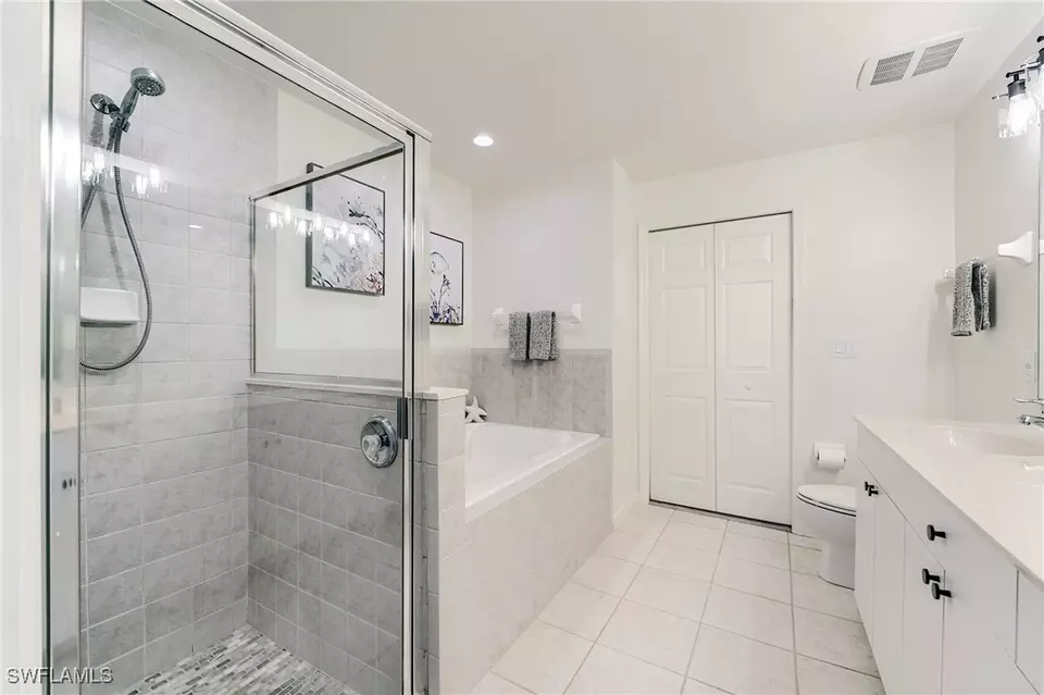 Bath - 3131 Meandering Way #102, Fort Myers, FL 33905 photo 3 of 3