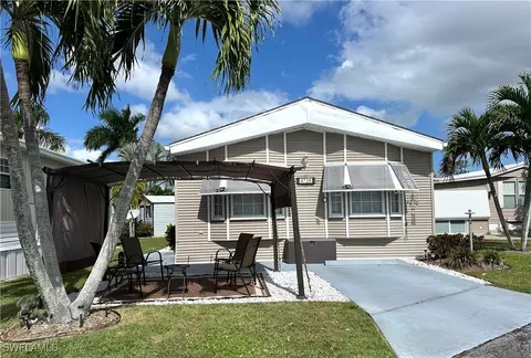 4720 Candlestick Ct W, Estero, FL 33928