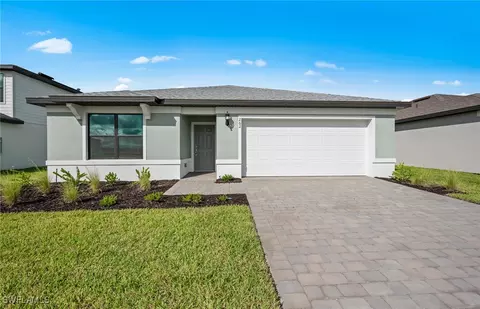 262 Silent Lake Dr, Lehigh Acres, FL 33936